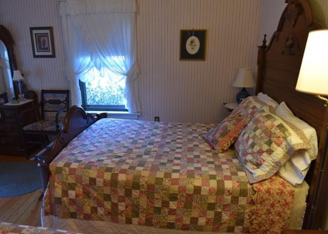 Richmond Victorian Inn מראה חיצוני תמונה